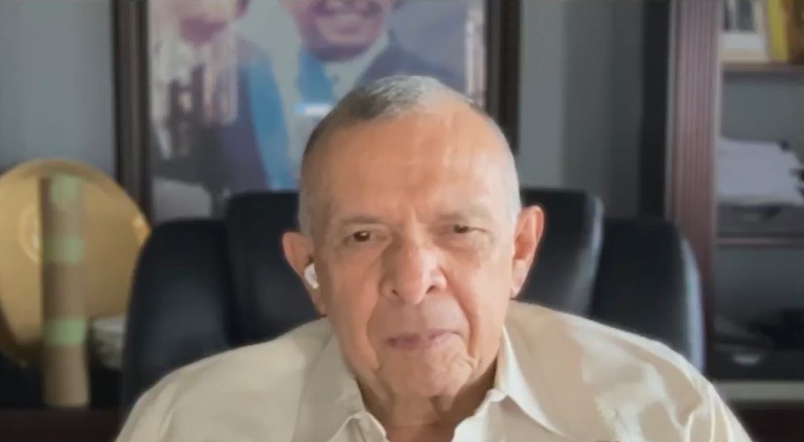 “Escuchar nueve veces y hablar una”: la receta del expresidente Lobo para gobernar en tiempos de polarización