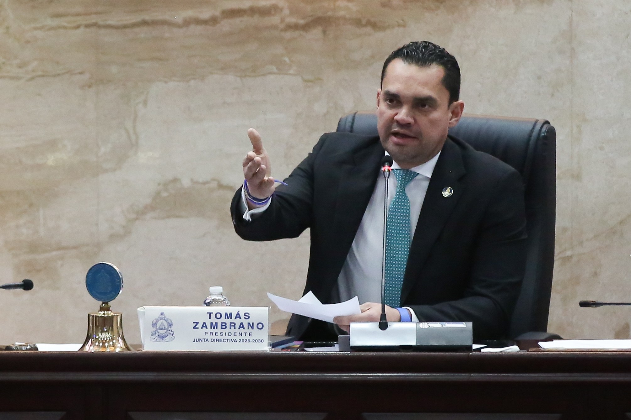 Tomás Zambrano anuncia apoyo a las 298 alcaldías para obras y desarrollo