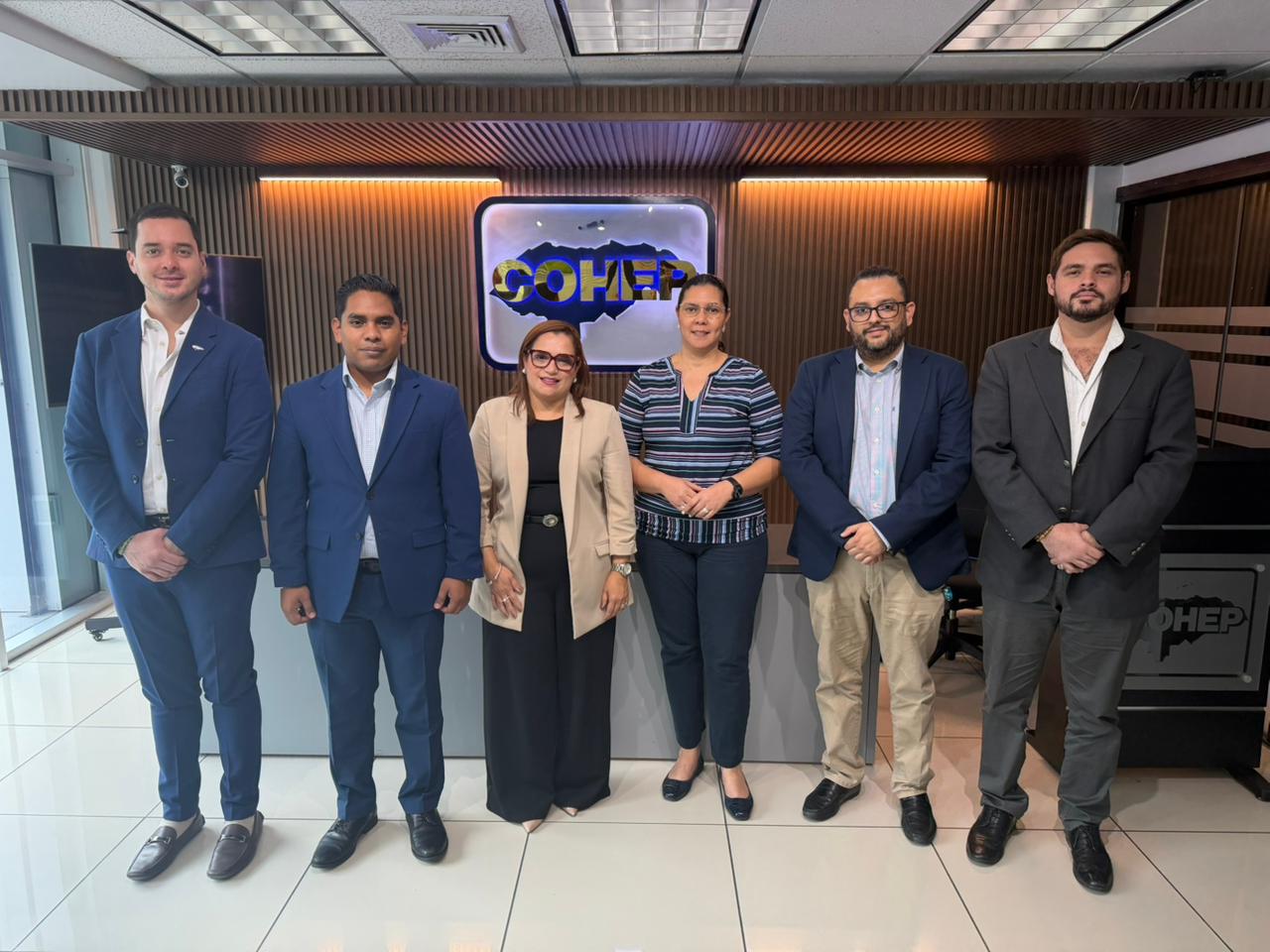 Injuve y COHEP unen esfuerzos para más oportunidades de empleo a la juventud