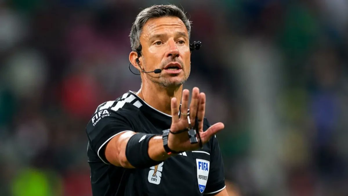¿Quién es el árbitro que dirigirá la final del Mundial entre España y Argentina?