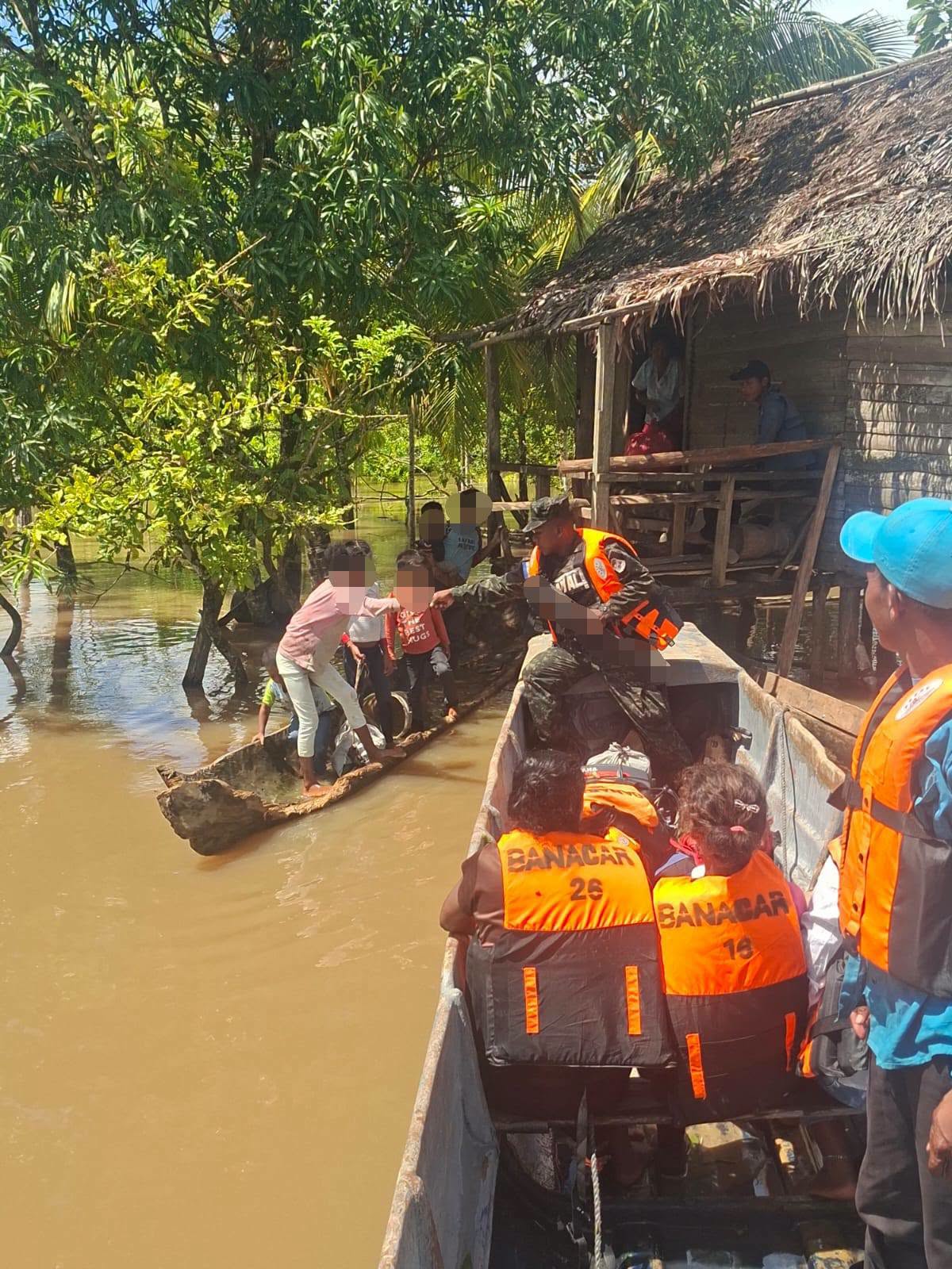 Las constantes precipitaciones han provocado la crecida de los ríos y severas inundaciones en varias comunidades del departamento de Gracias a Dios.