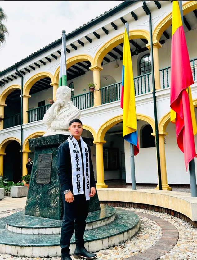 Cristian Josué Flores Domínguez conquistó el título The Globe International 2026 tras competir con representantes de 40 países.