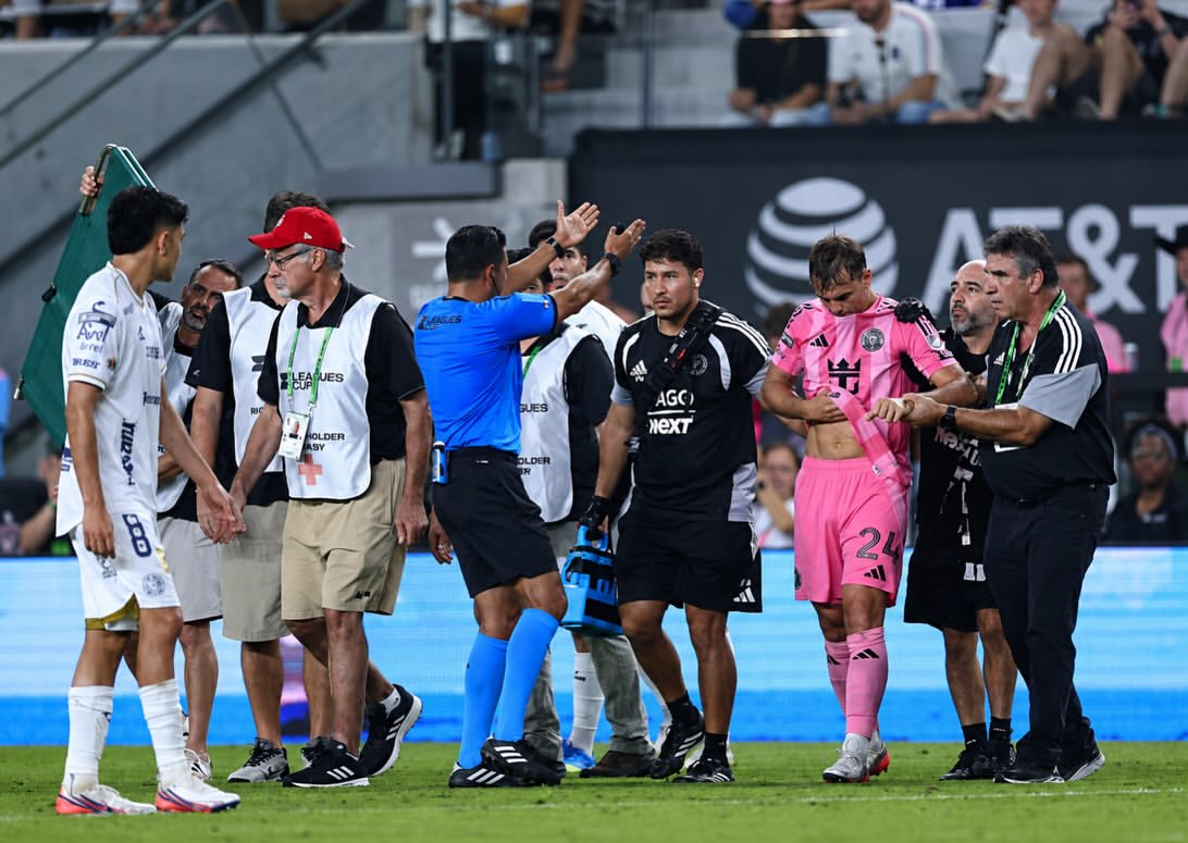🇭🇳 Referee Said Martinez Back in Action in the Leagues Cup!FIFA referee Said Martinez (Hondura (2).jpg