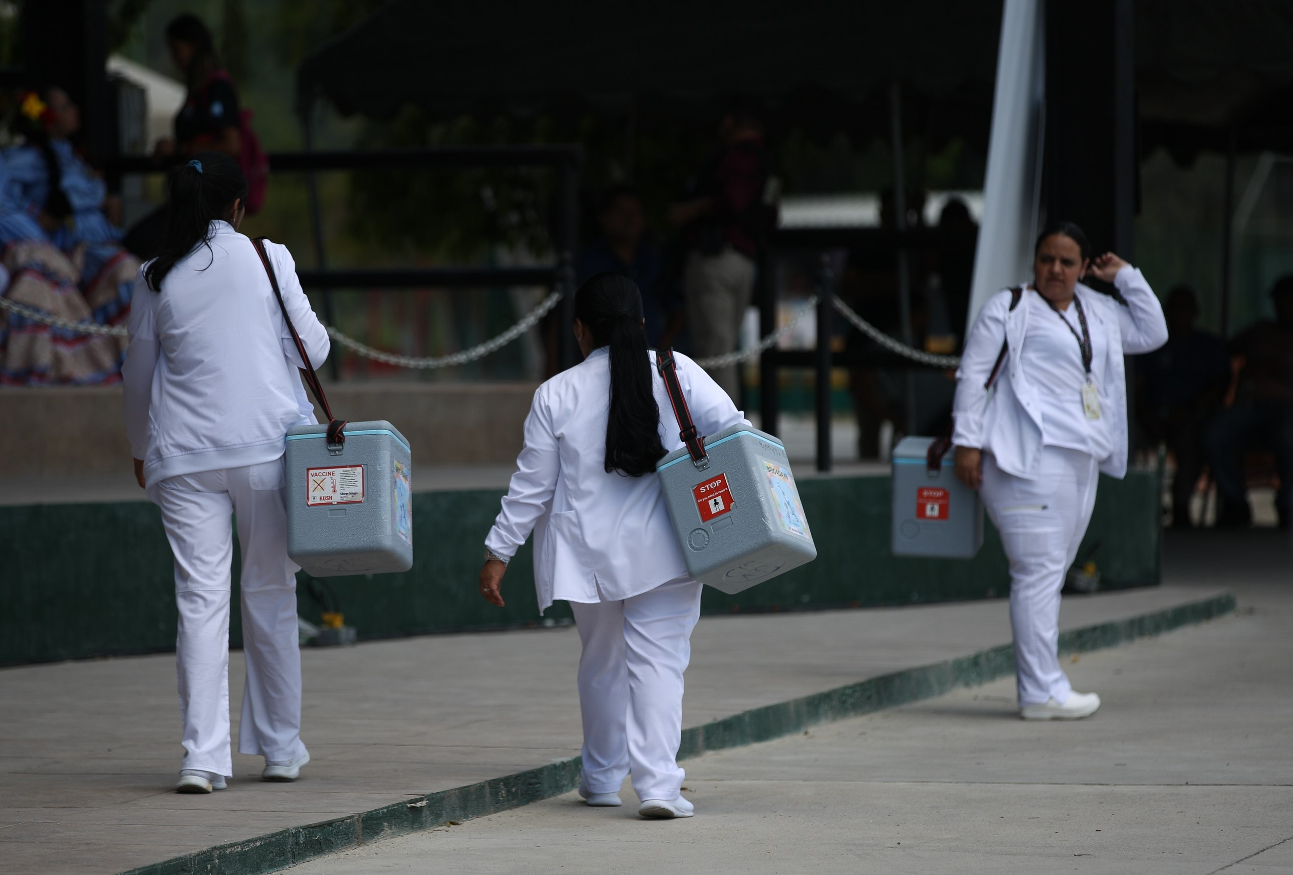 El decreto también refuerza los controles para eliminar plazas fantasmas en el sector público.