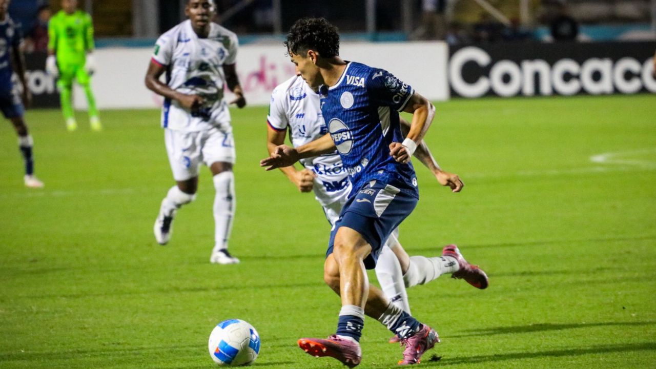 motagua-vs-cartagines-copa-centroamericana_mediotiempo.jpg