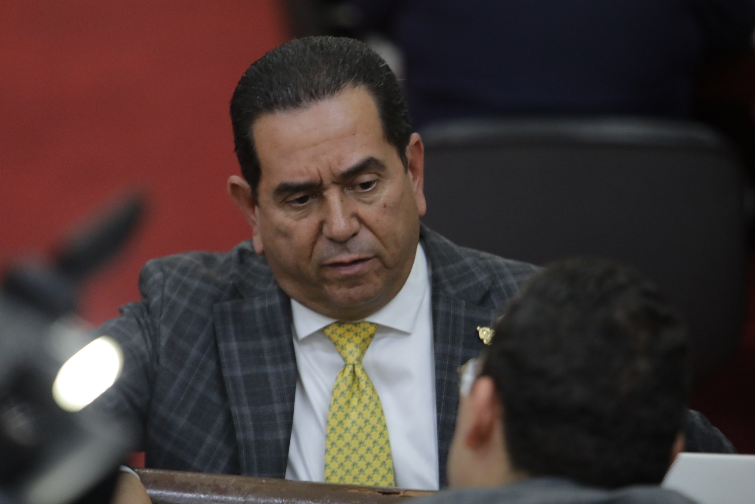 Rivera dijo que la segunda vuelta podría generar más inconvenientes que beneficios debido a las características del sistema político hondureño,