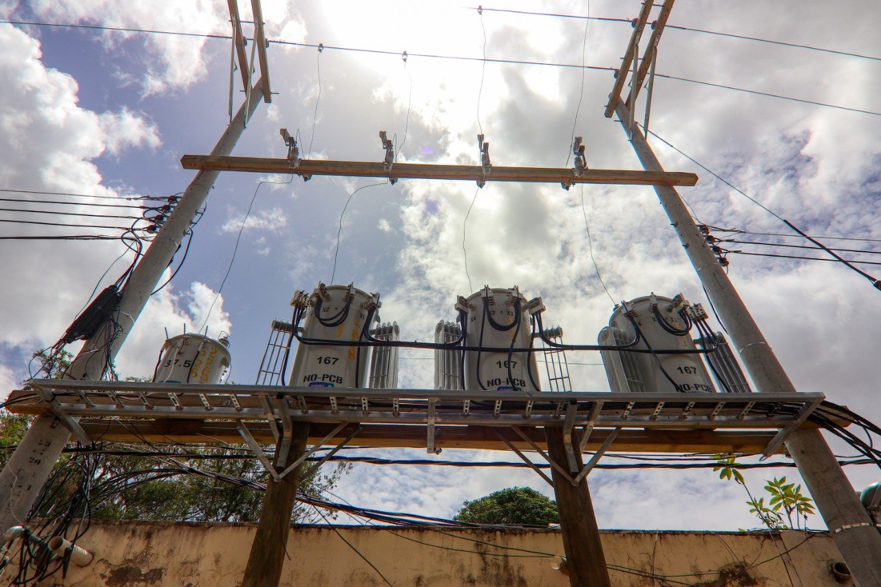 Transformadores eléctricos.
