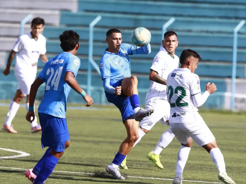 El encuentro entre Génesis y Platense dejó un marcador 3-0
