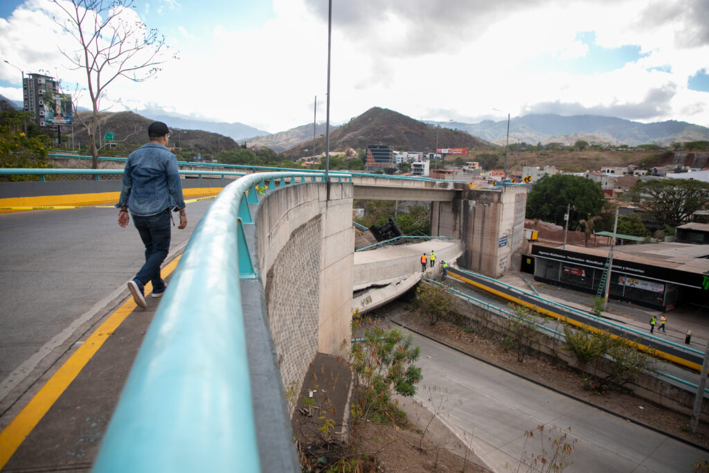 La rehabilitación del puente Juan Manuel Gálvez beneficiará a los hondureños.