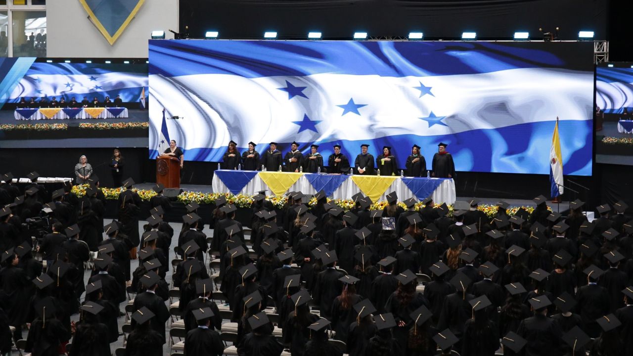Graduaciones UNAH