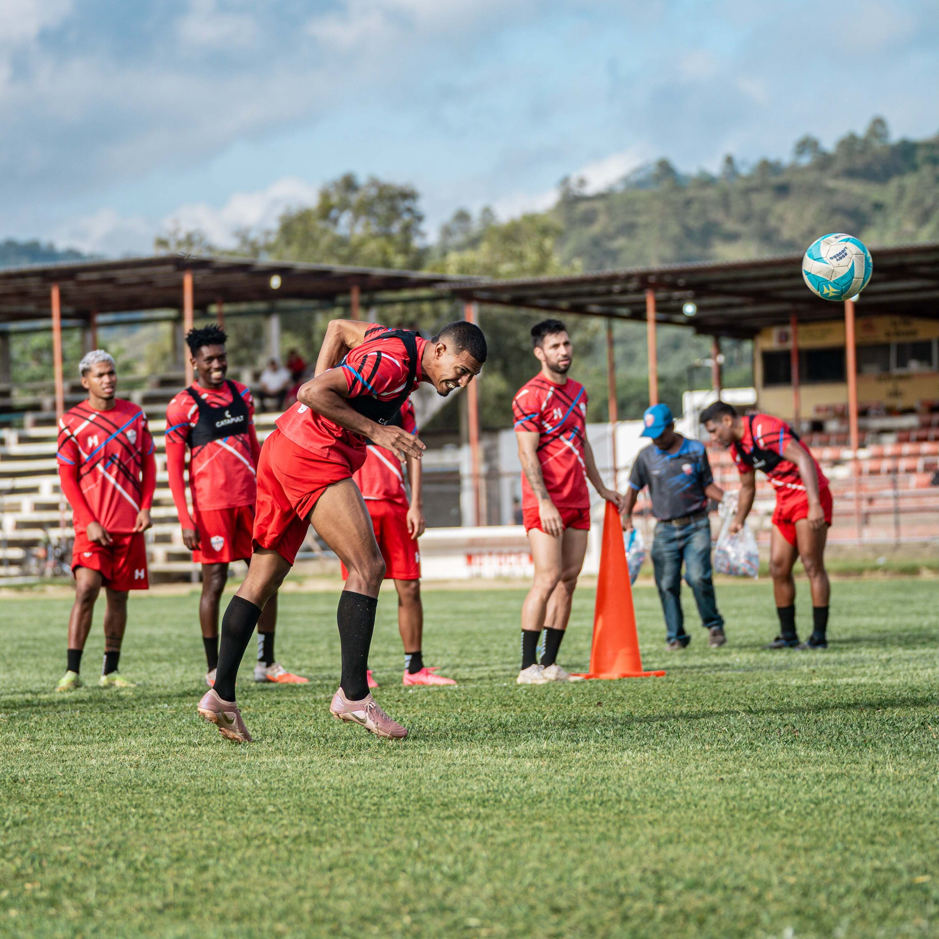 Estrella Roja reciba a Juticalpa.