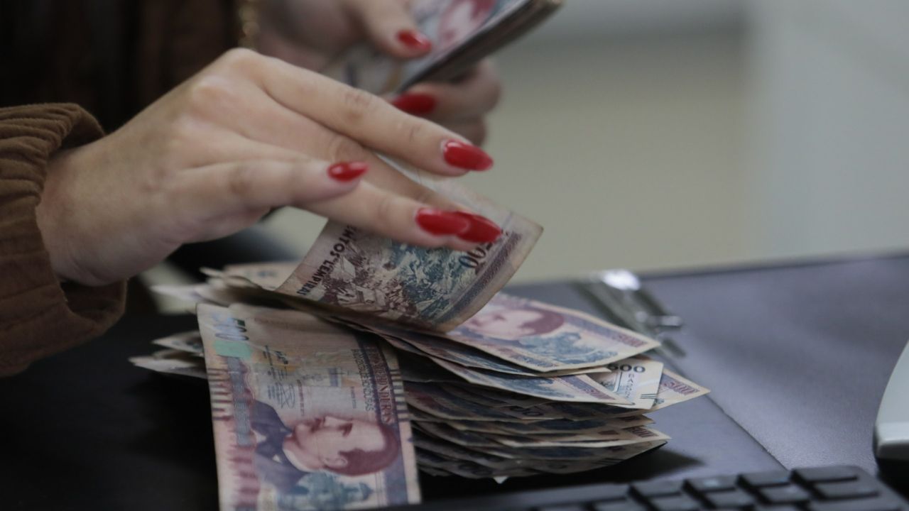 670 mil hogares reciben remesas y 45 % depende de ellas, según ASJ
