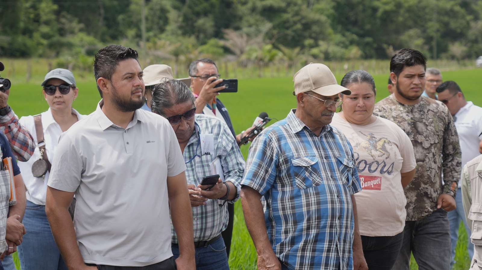 Productores de arroz participaron en un Día de Campo en Las Vegas, Santa Bárbara, para conocer nuevas variedades con alto potencial productivo.