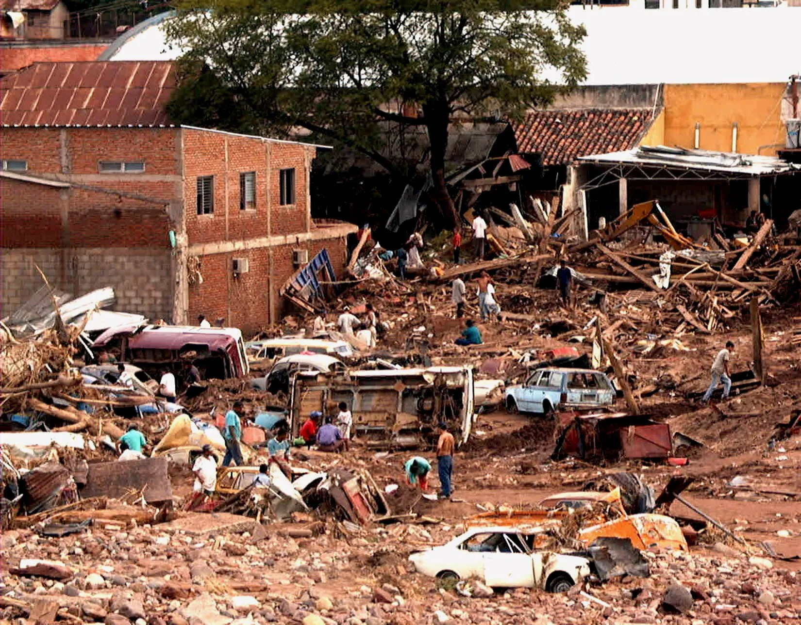 AME3167-ARCHIVO-HONDURAS-HURACAN-MITCH-ANIVERSARIO.webp
