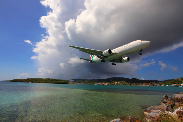 aeropuerto-de-roatán.jpg