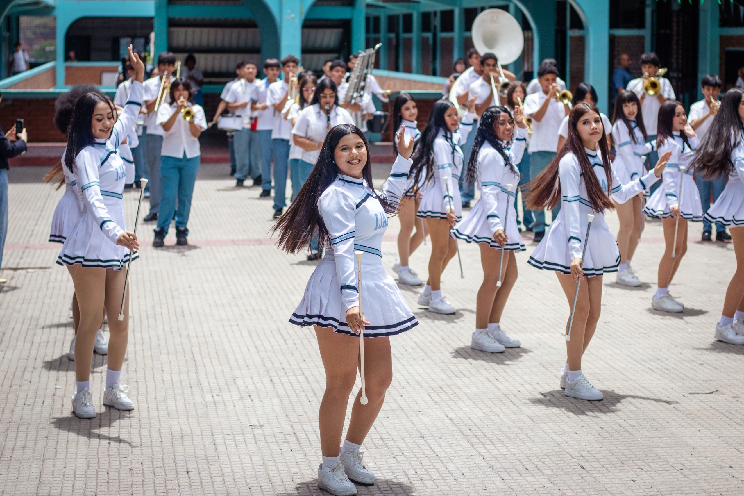 La intención es evitar que una institución permanezca entre 10 y 15 minutos dentro del estadio.