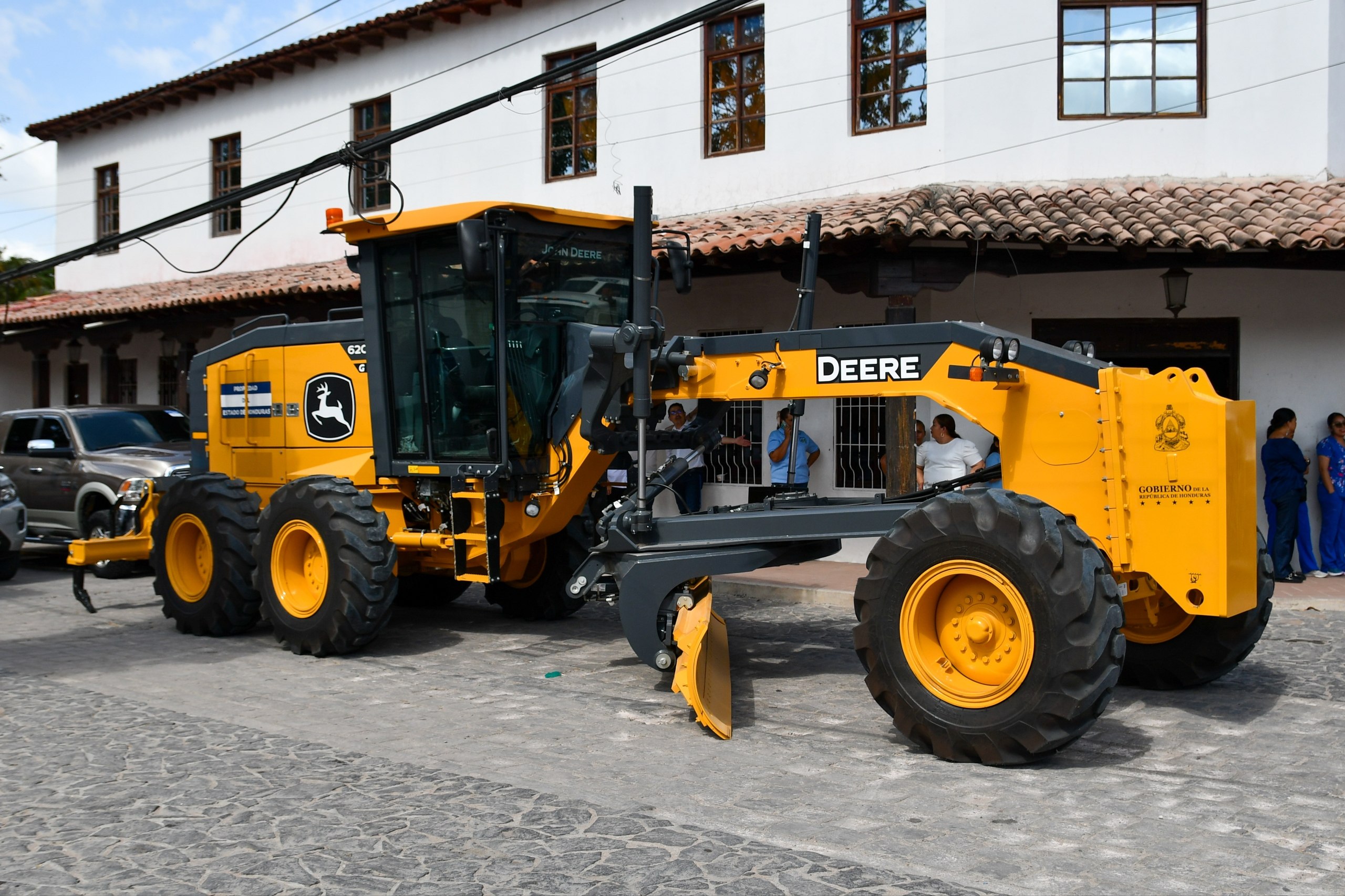 Ojoja, primer municipio de Francisco Morazán, en recibir maquinaria.