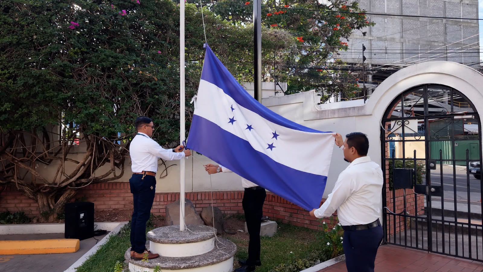 Cada 1 de septiembre se celebra el Día de la Bandera Nacional de Honduras.