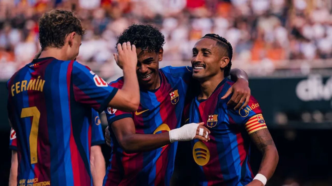 Barcelona aplasta 5-0 al Valencia en Mestalla con doblete de Lamine Yamal
