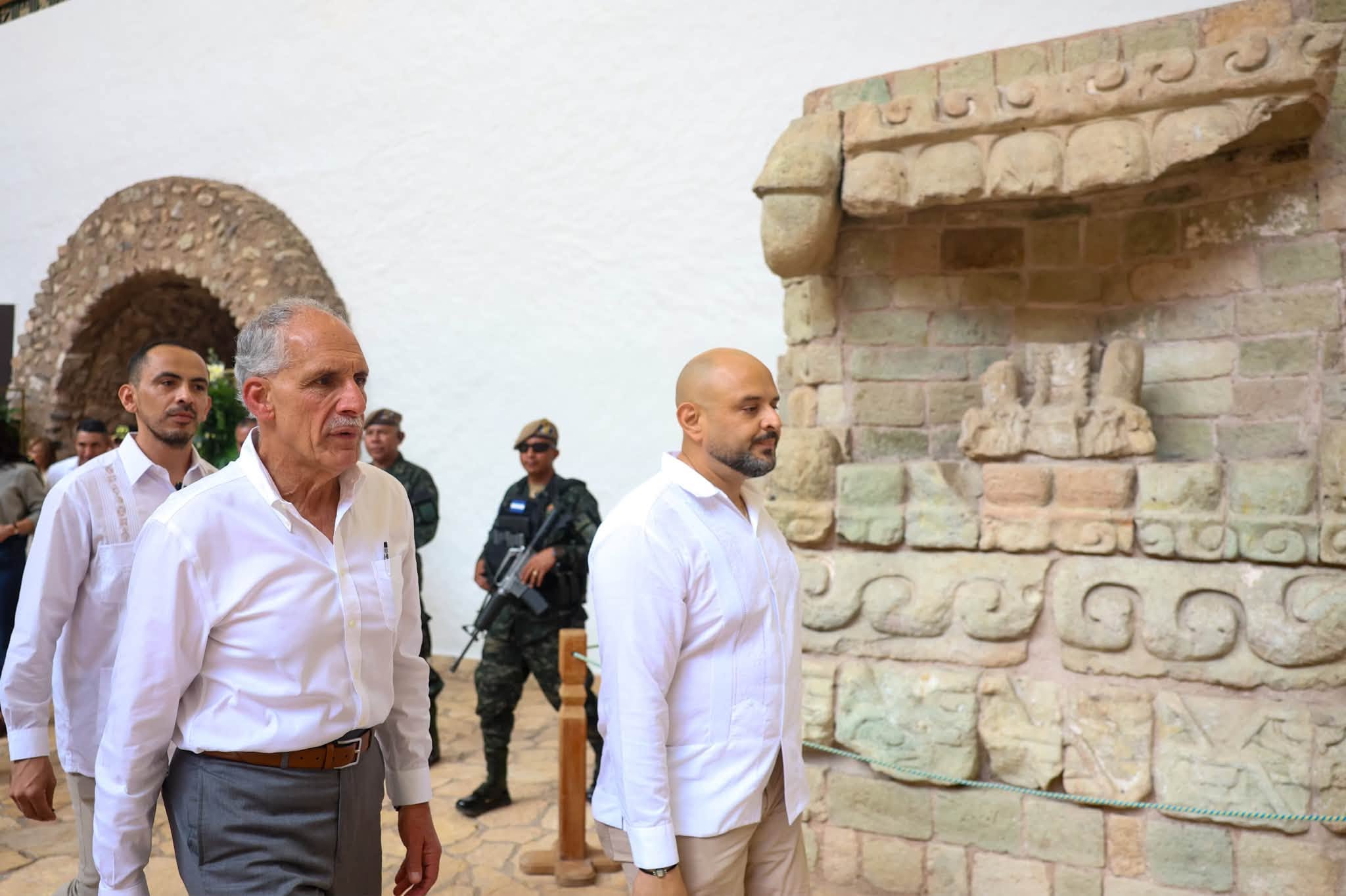 El presidente Nasry Asfura anunció la reactivación del aeropuerto de Río Amarillo como parte de las acciones para mejorar la conectividad de Copán Ruinas.