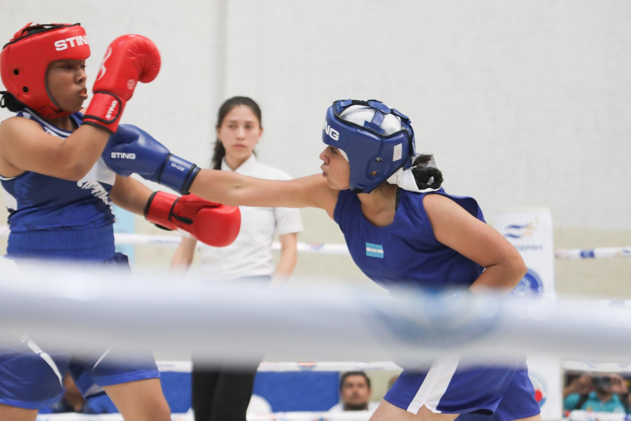 Boxeo femenina logra medallas de oro.