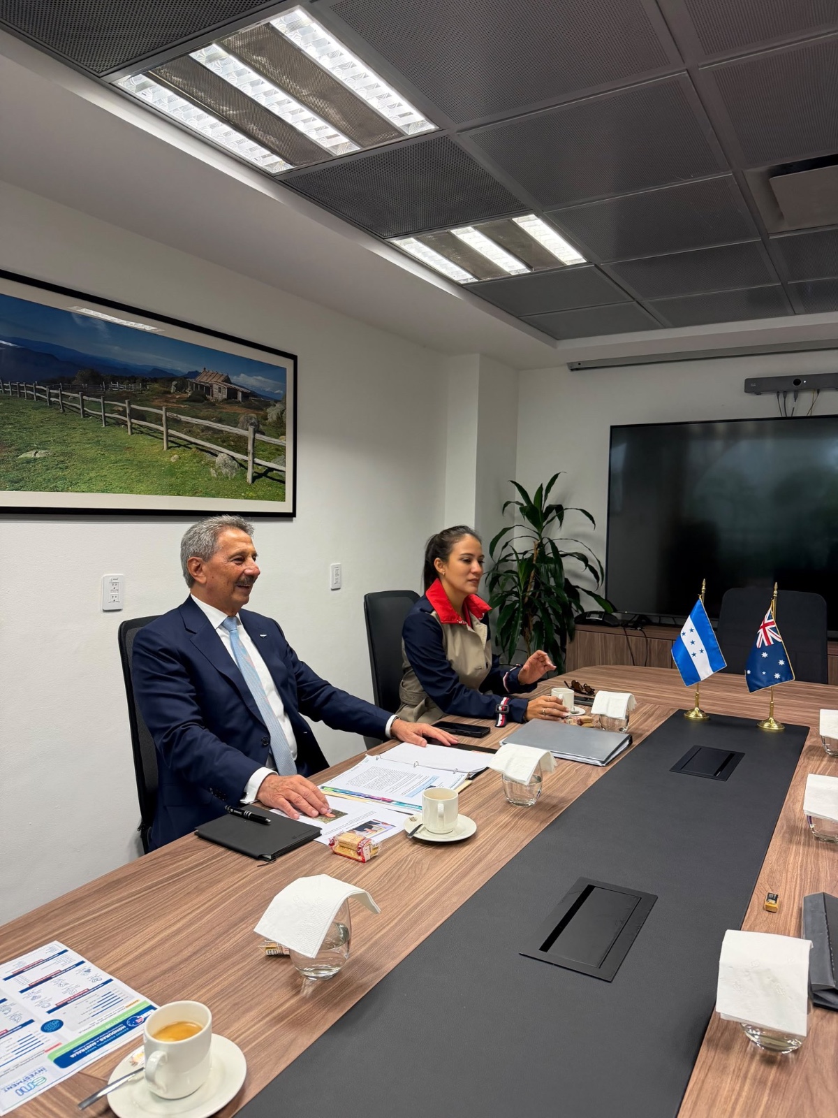 Los sectores de tecnología, ecoturismo, ciencia y capacitación fueron abordados en dicho encuentro.