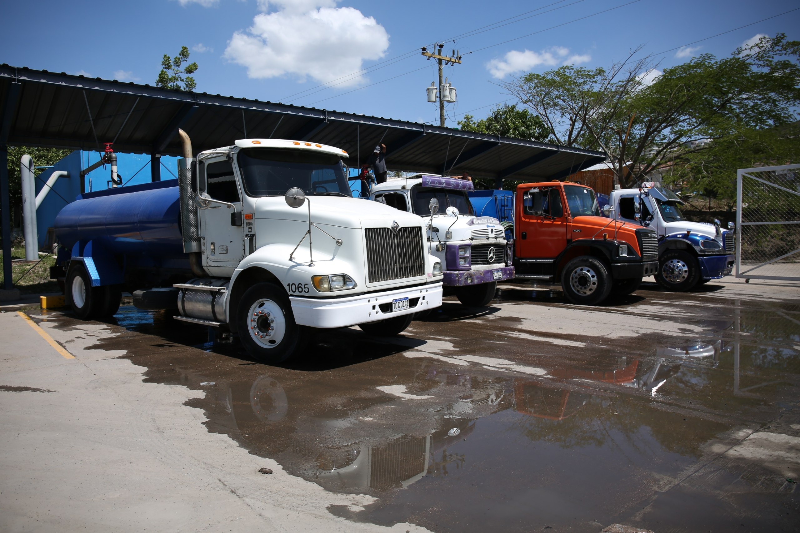 Los llenaderos de Toncontín y Laureles serán los únicos que distribuirán agua.
