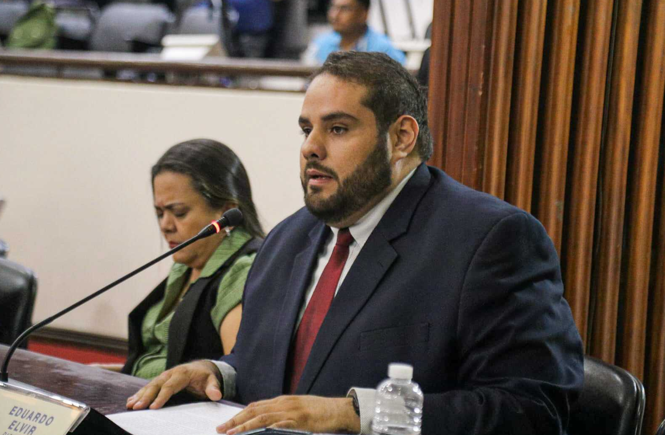 El diputado Eduardo Elvir explicó que la propuesta de Procafín busca facilitar el acceso de los caficultores hondureños a financiamiento con mejores condiciones