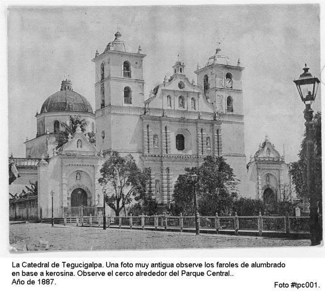 Imagen cortesía: Plaza Central de Tegucigalpa.
