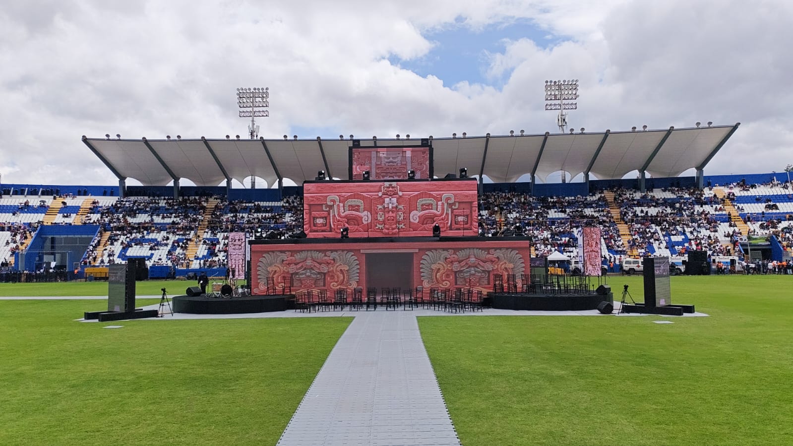 Templo Rosalila Estadio Nacional.jpeg