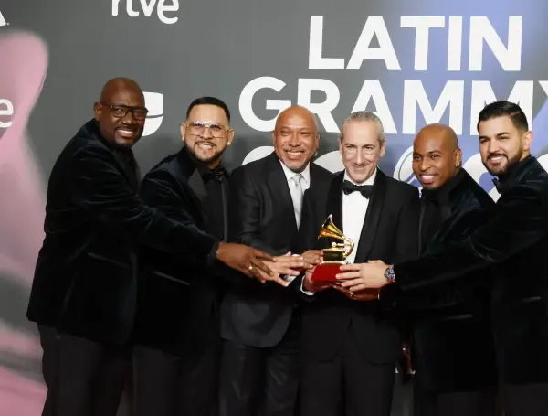 “Más que palabras”, por Grupo Niche, nominado a mejor álbum de salsa.