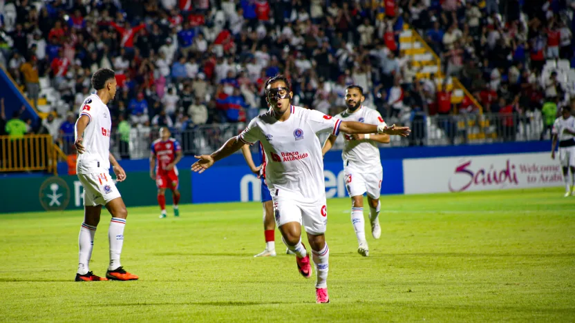 Olimpia venció 3-0 al L.A. Firpo, y logra el pase a semifinales.
