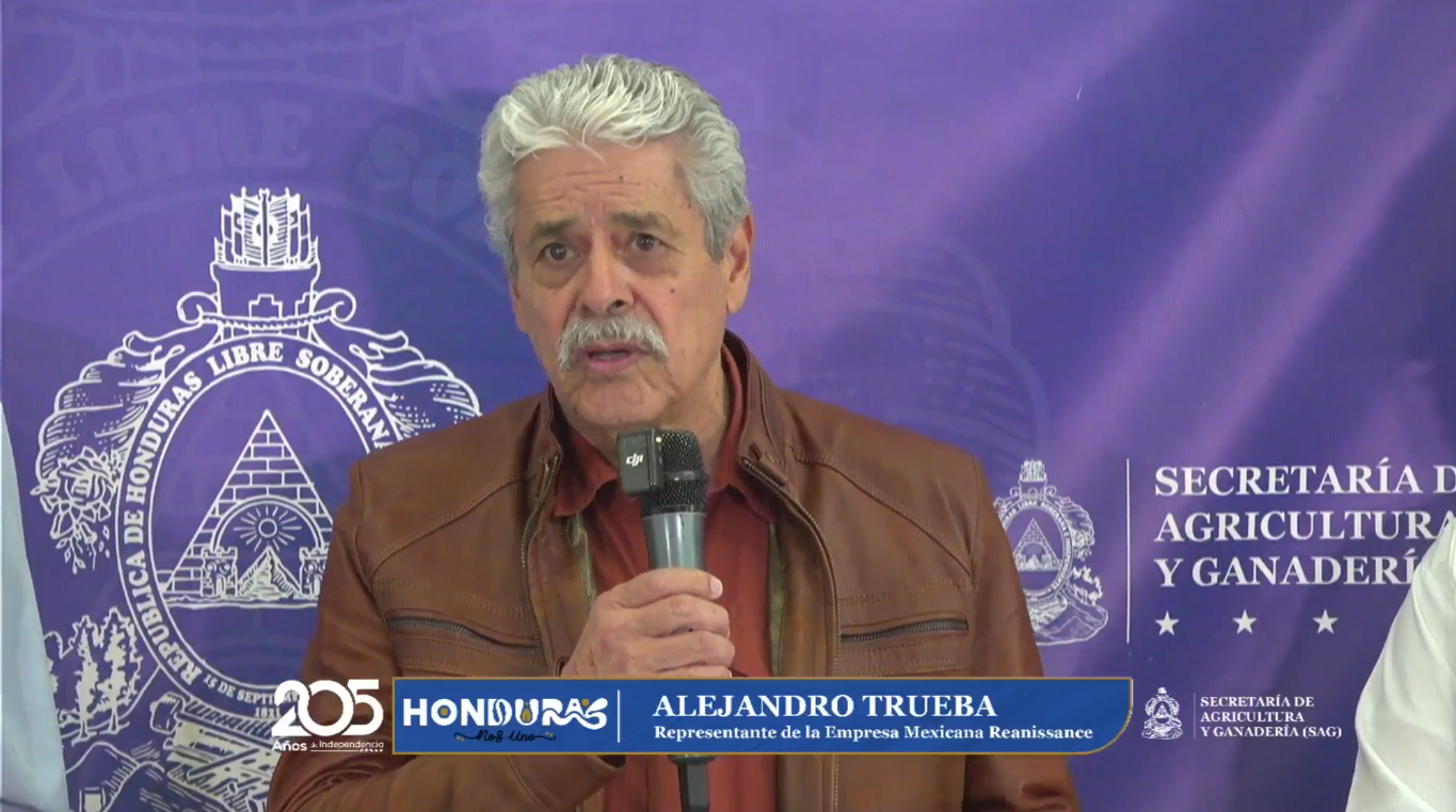 Alejandro Trueba, representante de la empresa mexicana encargada del proceso.