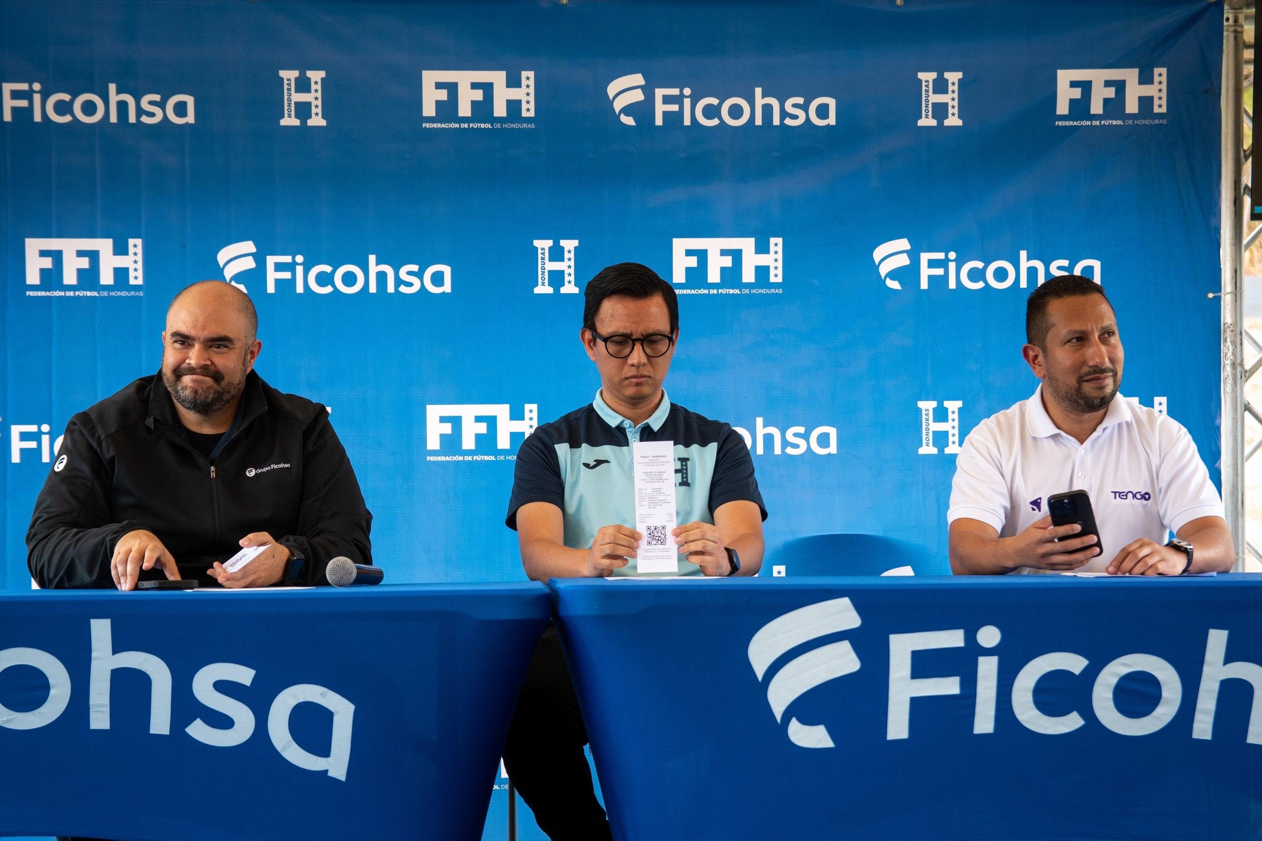 Presentación de la boletería para el partido entre Honduras y Surinam.