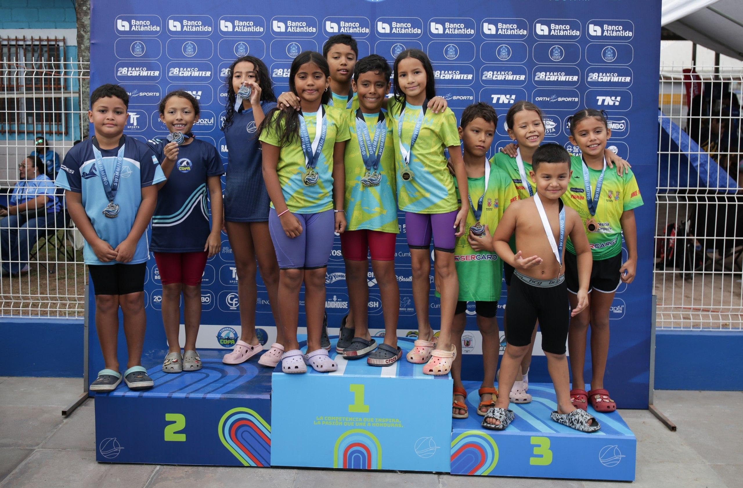 El equipo Tiburones es el que repunta en el campeonato.