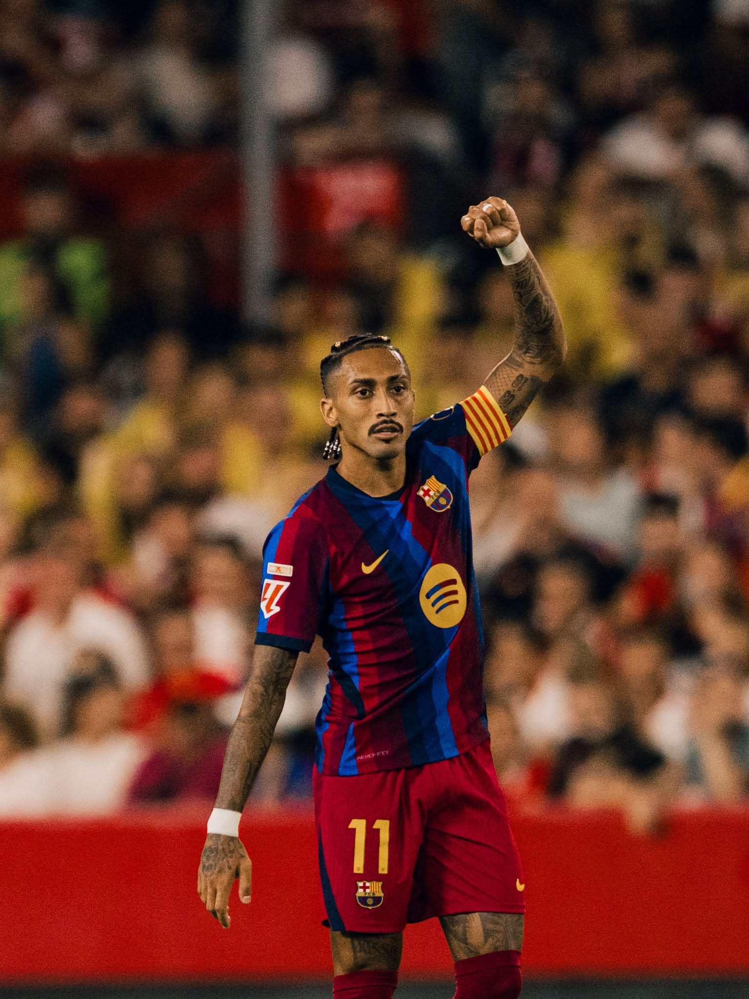 Raphinha estableció un triplete para el Barcelona