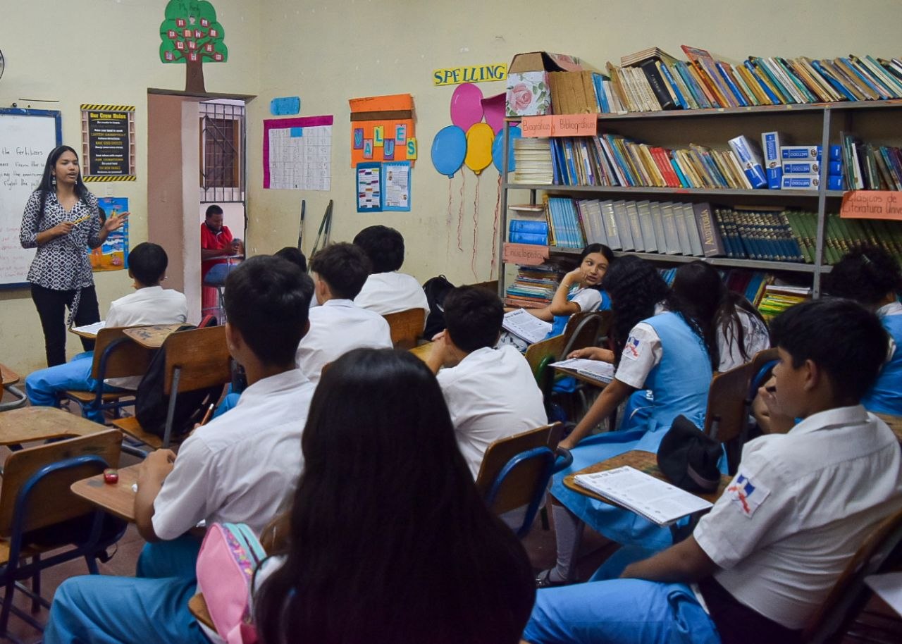 La inversión para la educación de Honduras contempla merienda escolar y vaso de leche.