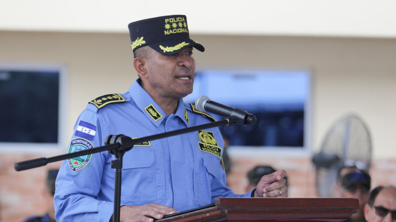 El director de la Policía Nacional, Rigoberto Oseguera Mass,
