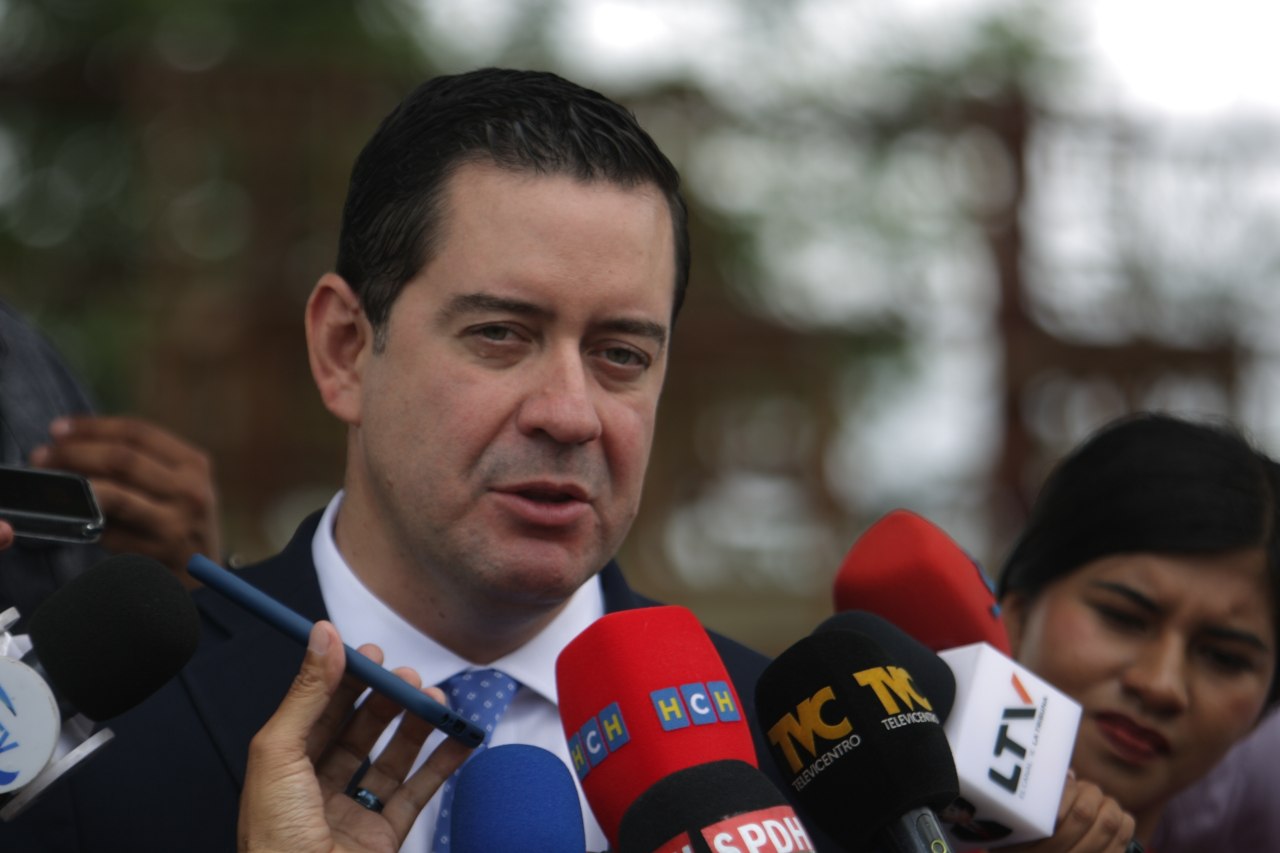 Secretario de Finanzas Emilio Hércules
