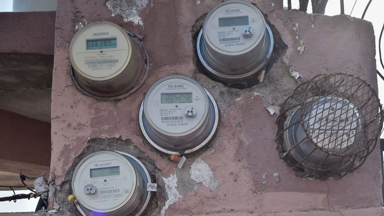 Tarifa eléctrica no aumentará para usuarios durante seis meses, reafirma ENEE