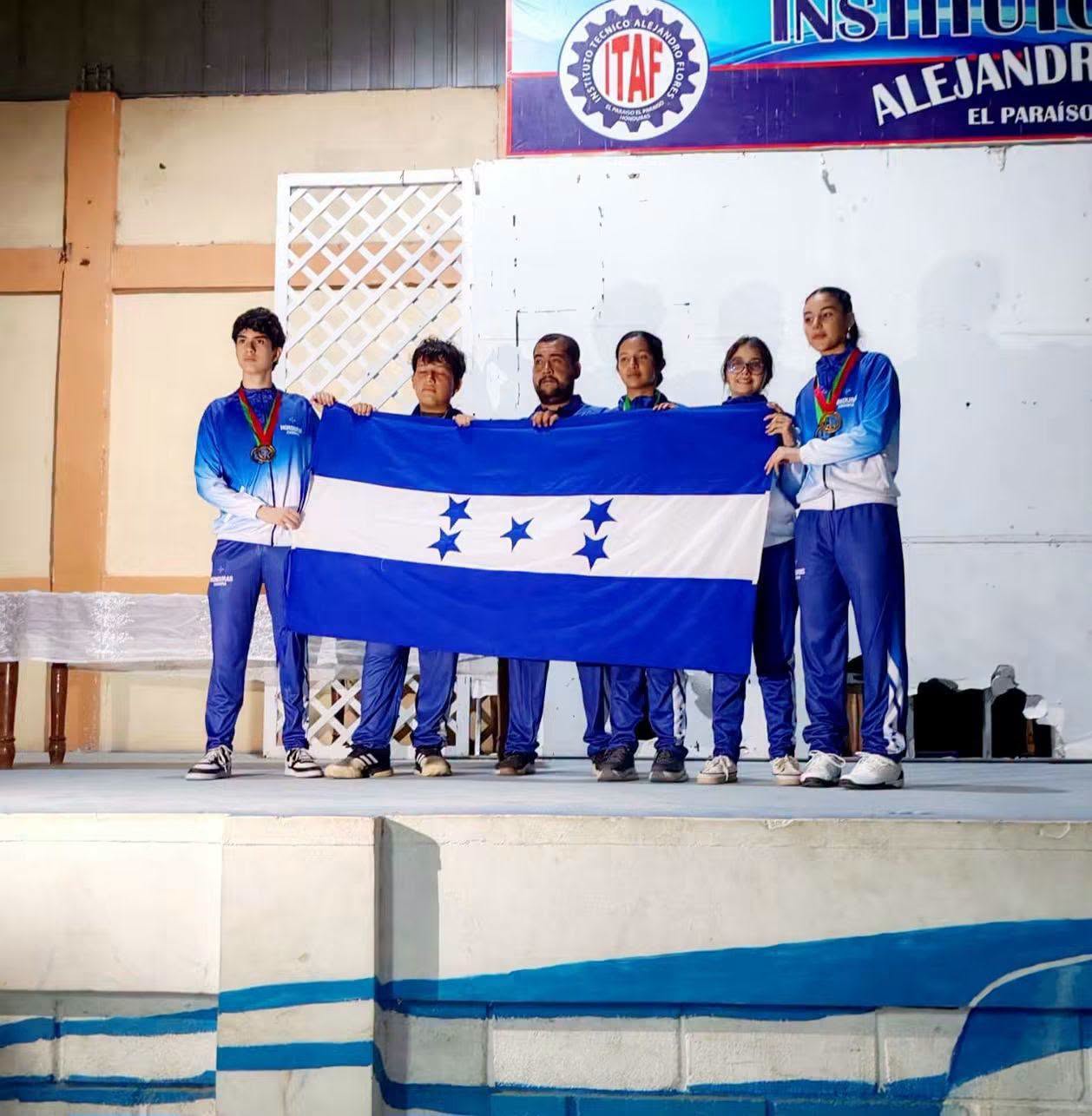 Delegación de Esgrima de Honduras.