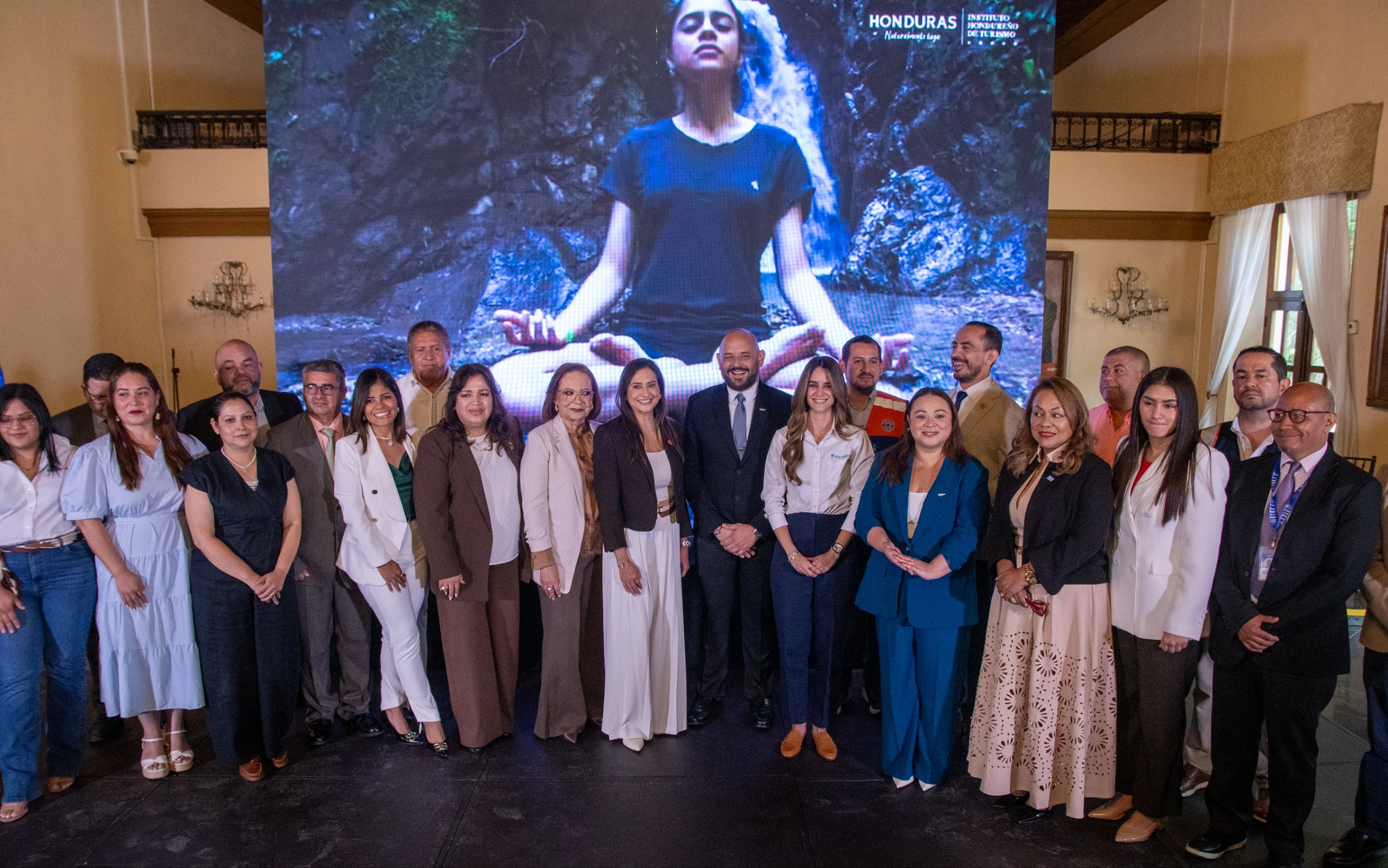 Lanzamiento oficial de "Salí, Quédate en Honduras", campaña previa al feriado Morazánico.