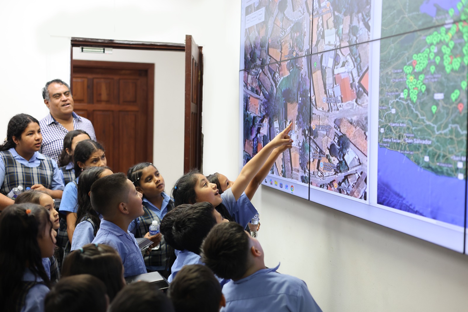 Internet de alta velocidad llega a miles de centros educativos y abre nuevas oportunidades para estudiantes