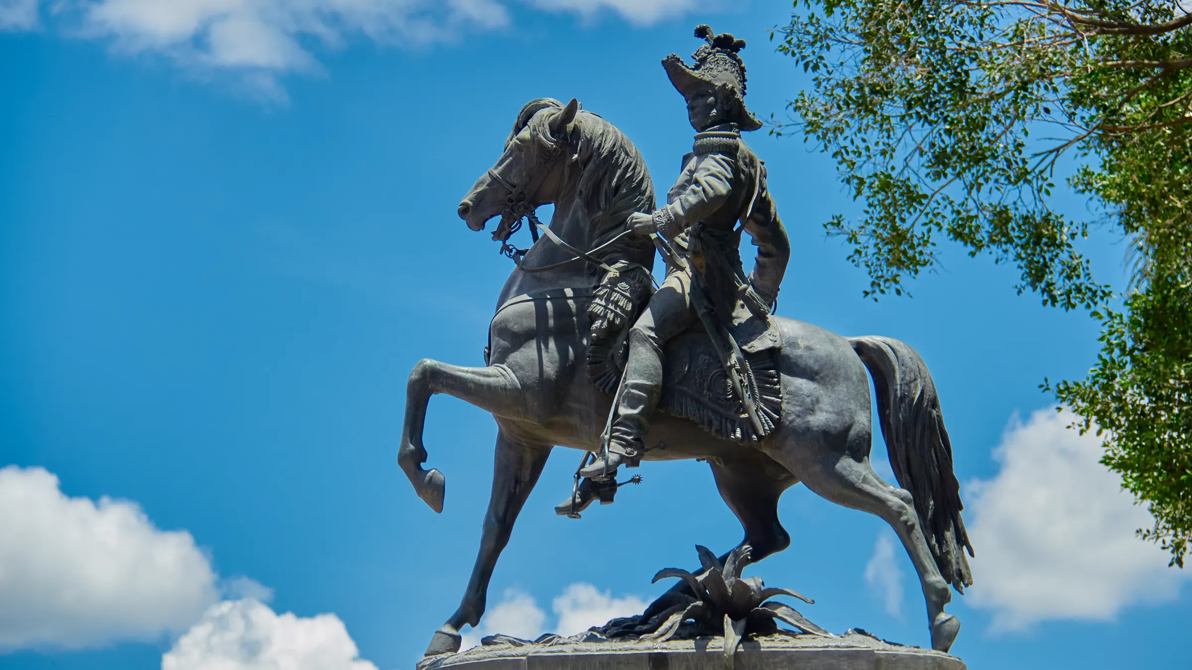 Monumento a Francisco Morazán, ubicado en el parque Central de Tegucigalpa.