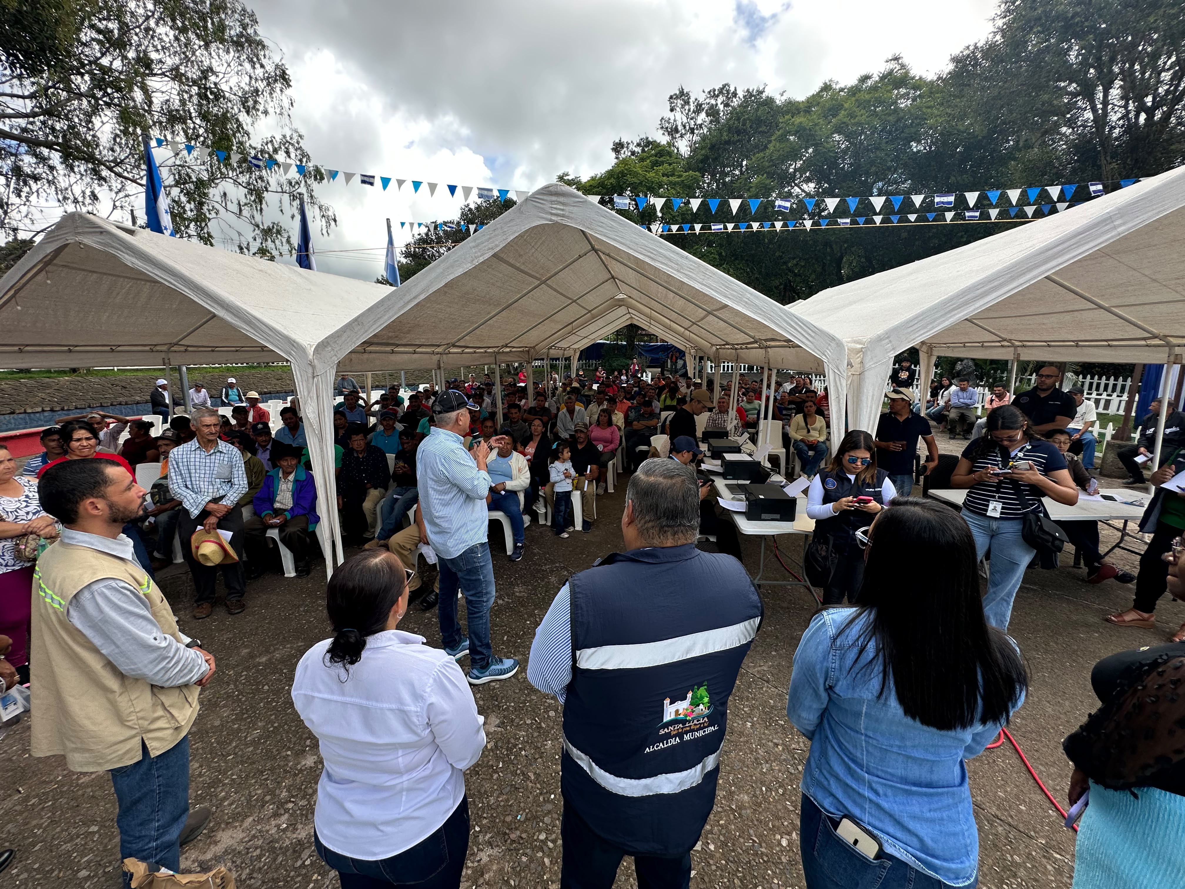 Son alrededor de 750 agricultores que estarán siendo beneficiados en el municipio de Santa Lucía.