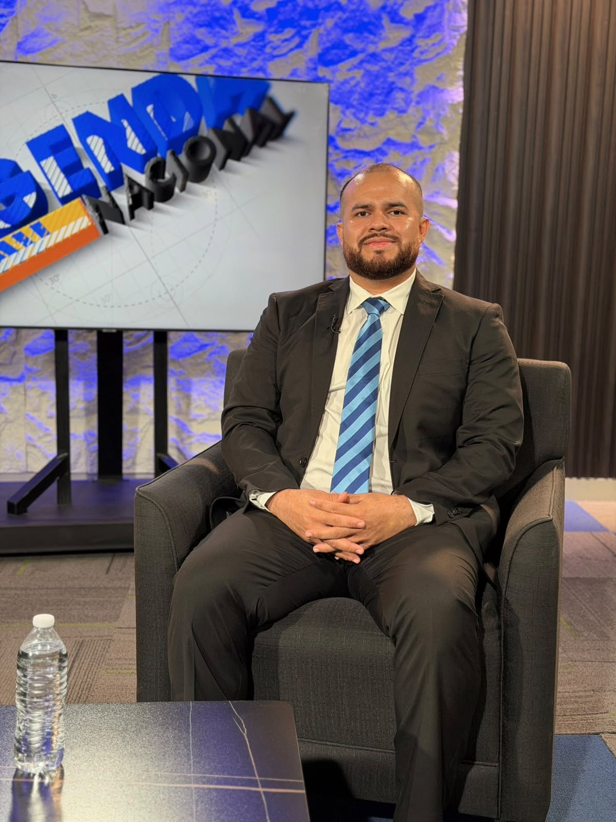 Carlos Montoya, coordinador de Gestiones Aduaneras.