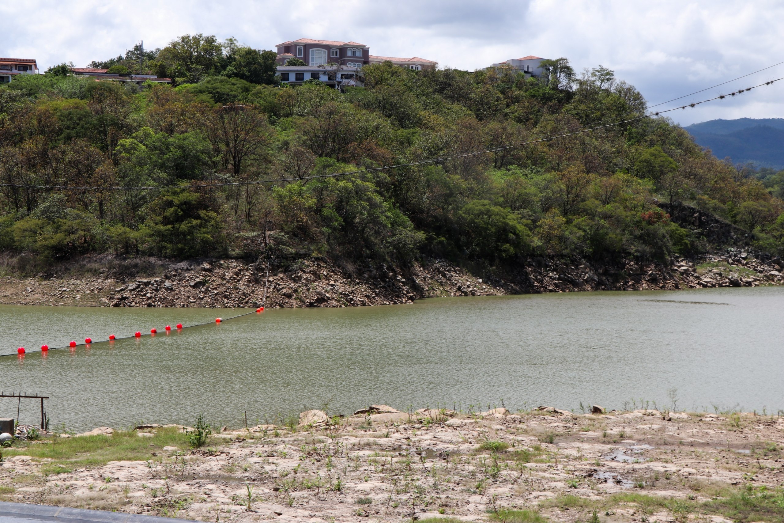 Represa Los Laureles.