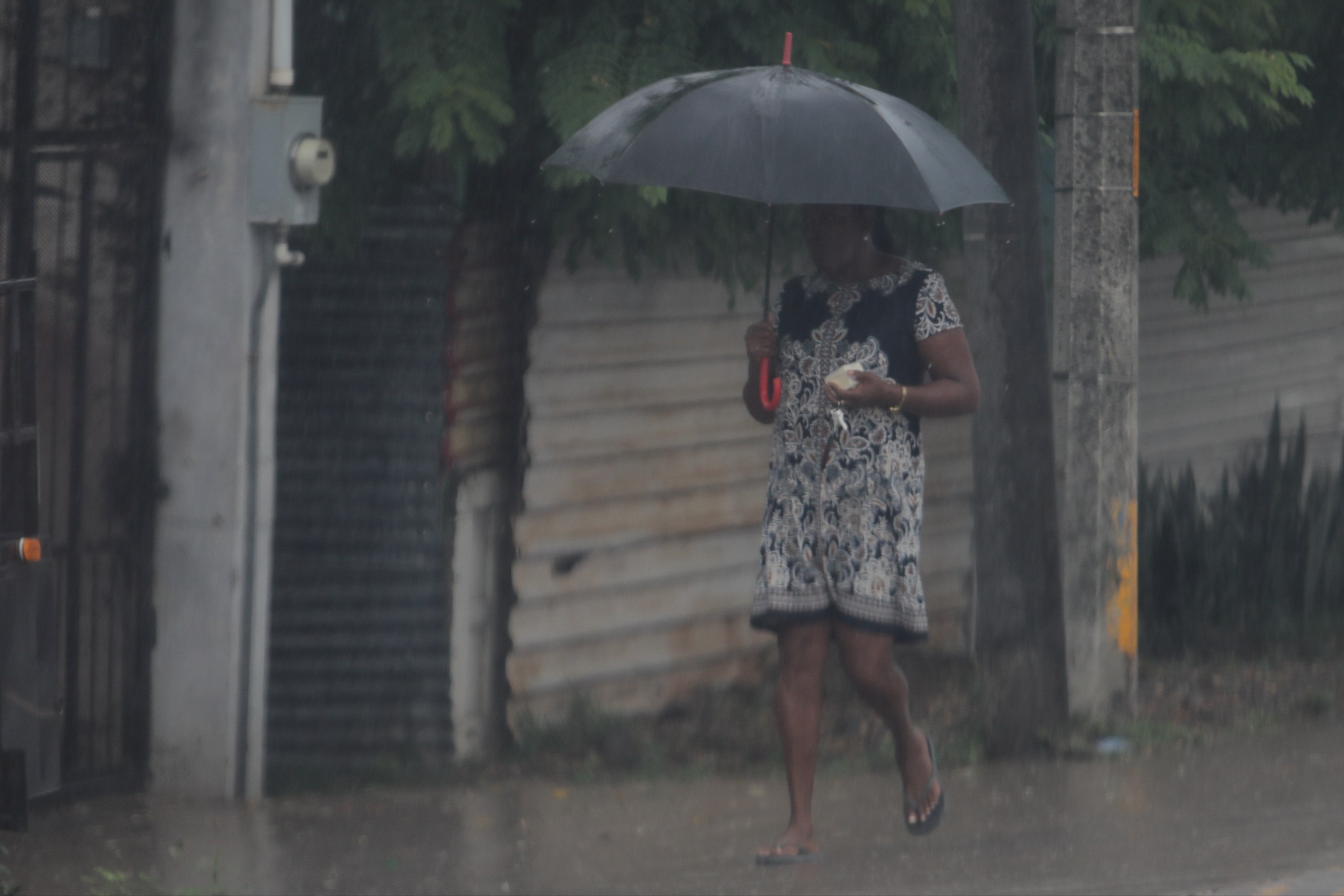Las autoridades recomiendan a la población tomar precauciones ante las lluvias