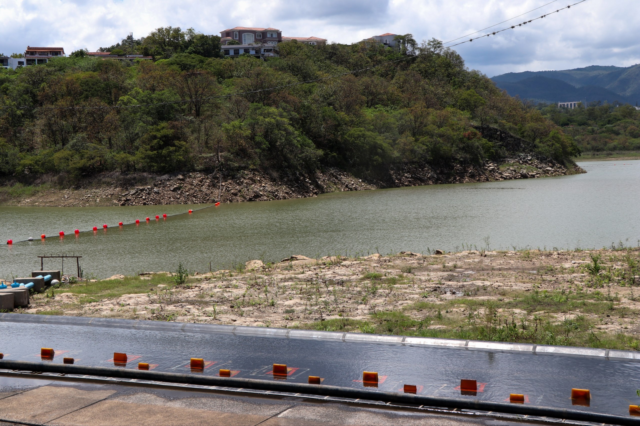Represa Los Laureles.