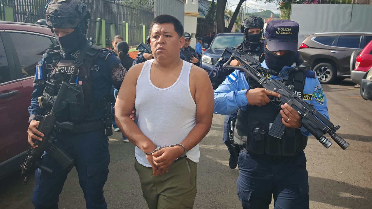 Veyran Rosalio Izcano Cruz, alias “El Chino”